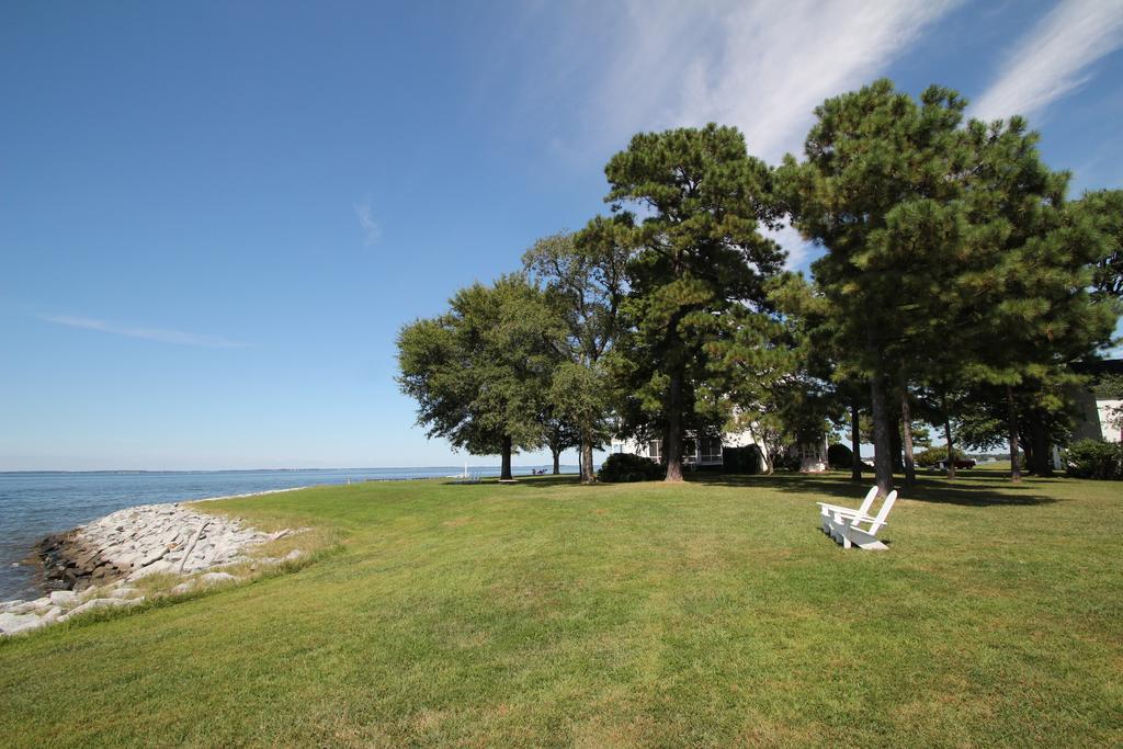 Wades Point Inn On The Bay McDaniel Exteriör bild