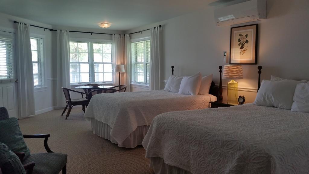 Wades Point Inn On The Bay McDaniel Exteriör bild