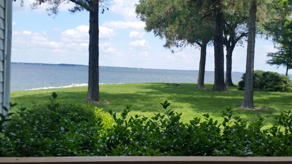 Wades Point Inn On The Bay McDaniel Exteriör bild