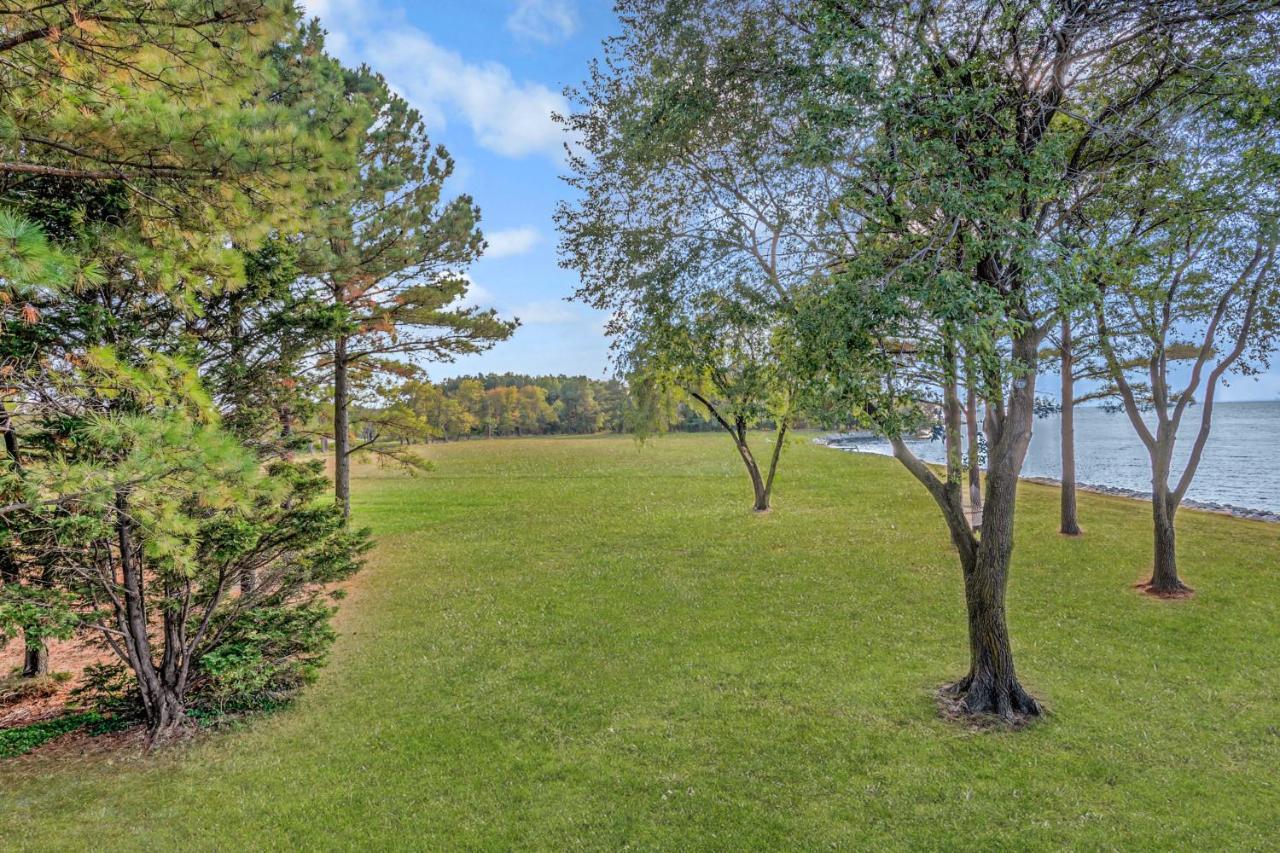 Wades Point Inn On The Bay McDaniel Exteriör bild